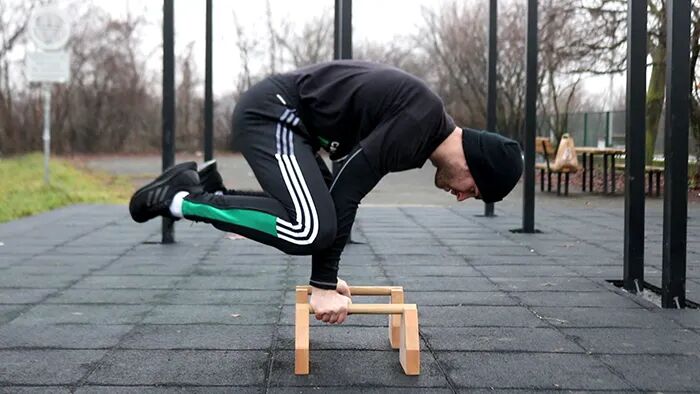 Calisthenics Ireland’s at-home and outdoor workout exercise library, offering guided bodyweight routines and movement tutorials for training anywhere